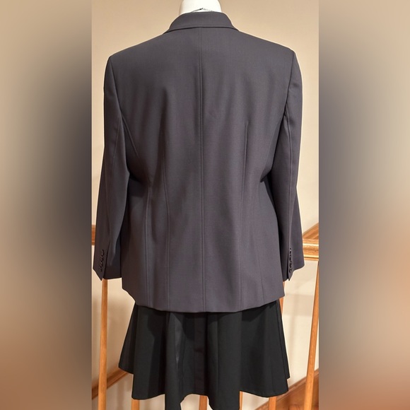 Talbots Charcoal Gray 2 Button Blazer With Pockets  & 4 Button Sleeves Sz 12W P - Picture 7 of 14